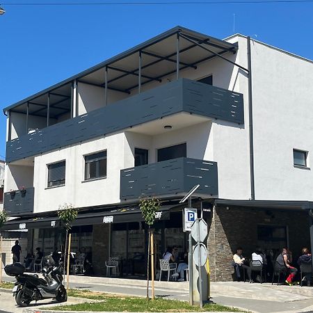 Apartman Sandra 新格拉迪什卡 外观 照片